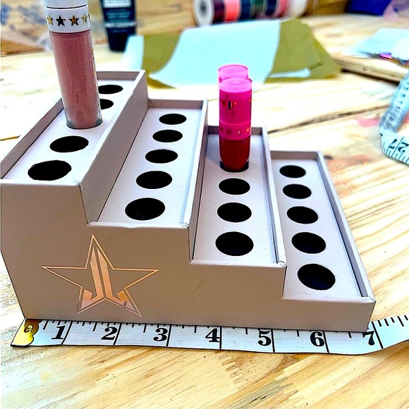1 SIDE 4 SALE Jeffree Star Cosmetics: Velour Liquid Lipstick Stand - Nude - Picture 2 of 10